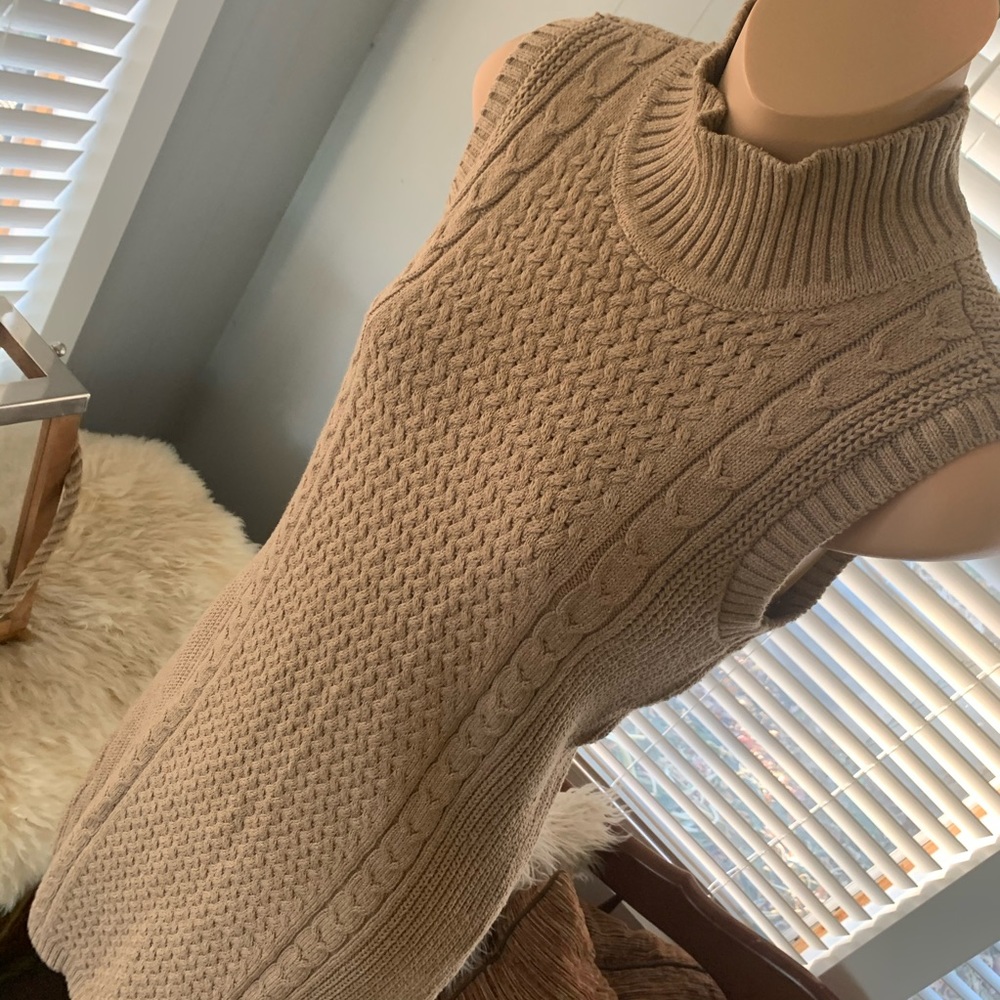 Banana Republic COZY COTTON cable knit dress! EUC! - Picture 3 of 7